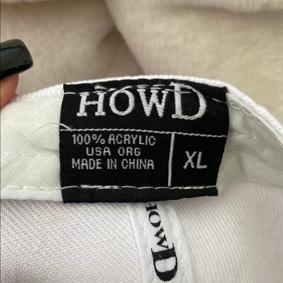 HOW D White San Francisco Cap. Size XL - Picture 5 of 5
